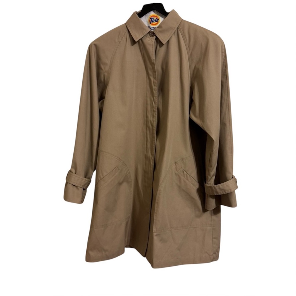 Vintage 80’s London Fog Towne Tan Trench Coat with removable lining